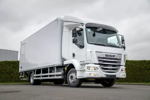 DAF XB 230 FA VDC 14t gesloten bak + laadklep *2026* 0 KM!!!